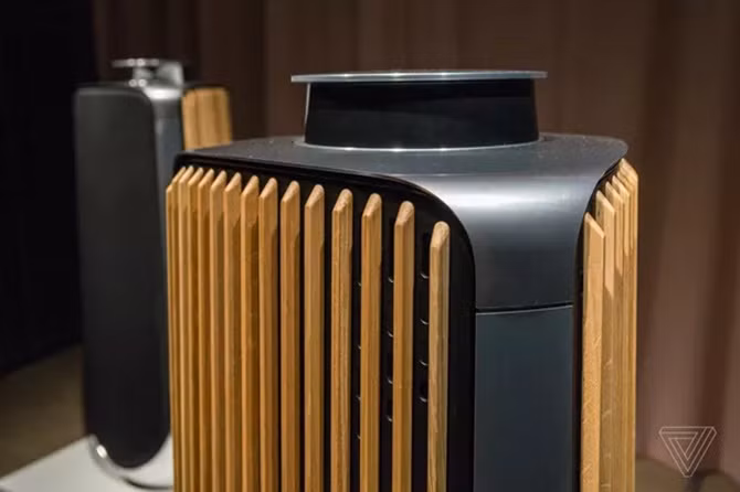 Bang & Olufsen ra mắt loa 40.000 USD với khung bằng nhôm và gỗ sồi