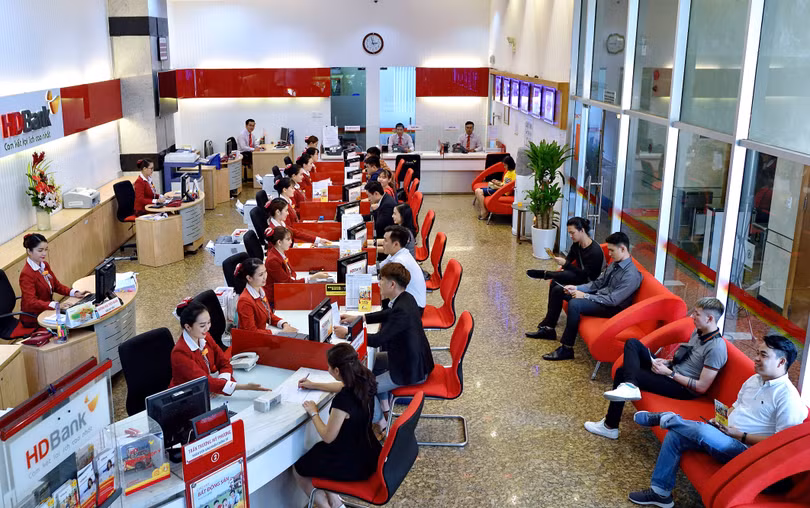 Tiện ích mà HDBank tiên phong cung cấp nhằm giúp doanh nghiệp tăng cường giao dịch ứng dụng công nghệ số, tiết kiệm được thời gian và chi phí đi lại.