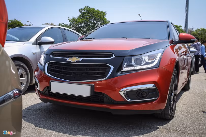 Trong 2 ngày diễn ra sự kiện gặp mặt, các thành viên của Cruze Club còn tổ chức nhiều hoạt động sôi nổi khác, như phần so tài giữa các mẫu xe Cruze đã được độ theo phong cách riêng của chủ nhân hay hoạt động đấu giá vật phẩm quyên góp cho quỹ từ thiện... Trong 2 ngày diễn ra sự kiện gặp mặt, các thành viên của Cruze Club còn tổ chức nhiều hoạt động sôi nổi khác, như phần so tài giữa các mẫu xe Cruze đã được độ theo phong cách riêng của chủ nhân hay hoạt động đấu giá vật phẩm quyên góp cho quỹ từ thiện...