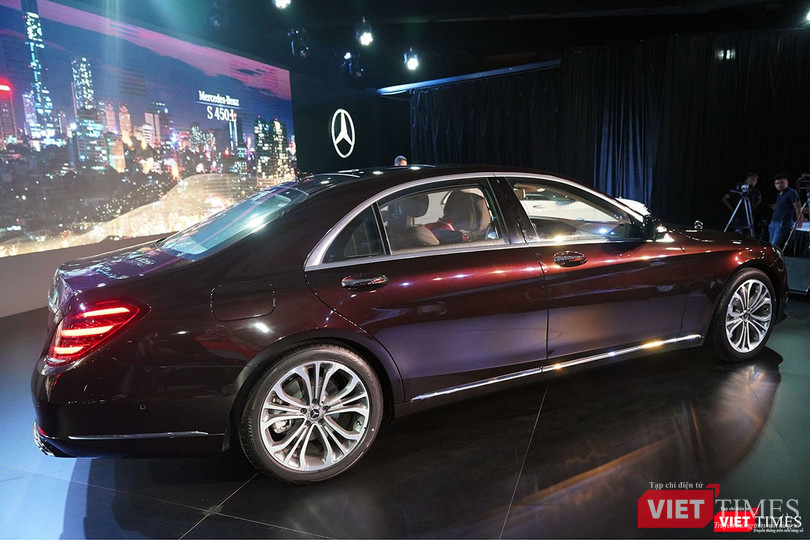 Đã có hơn 100 đơn đặt hàng S-Class 2018 và sẽ được giao tới tay khách hàng trong tháng 6 này