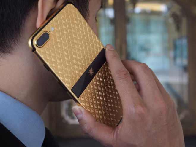 Những điện thoại xa xỉ, giá trăm triệu đồng ở Việt Nam ảnh 1