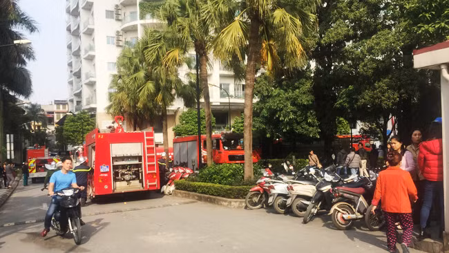 Hà Nội: Cháy lớn tại chung cư cao cấp Golden Westlake ảnh 1