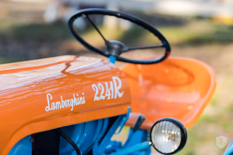 Lamborghini 2241R: Chiếc máy kéo ưa thích của nhà sáng lập thương hiệu siêu xe nước Ý ảnh 4
