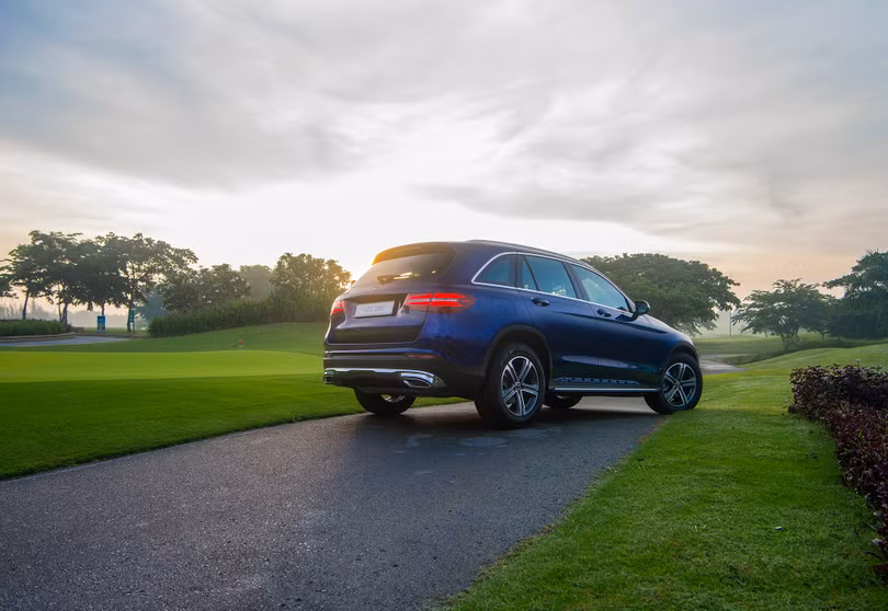 Mercedes-Benz GLC 200 chốt giá bán 1,684 tỷ đồng ảnh 2