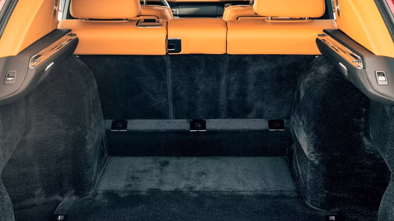 Rolls-Royce Cullinan 2018: Chiếc SUV siêu sang đáng mong đợi của năm 2018 ảnh 18