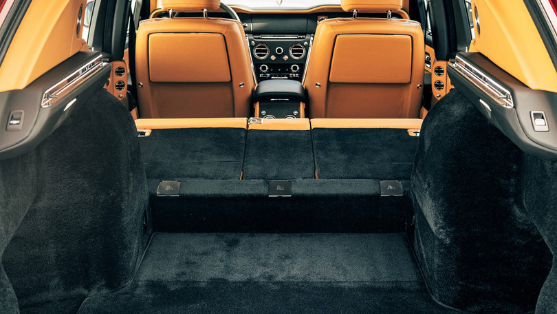 Rolls-Royce Cullinan 2018: Chiếc SUV siêu sang đáng mong đợi của năm 2018 ảnh 20