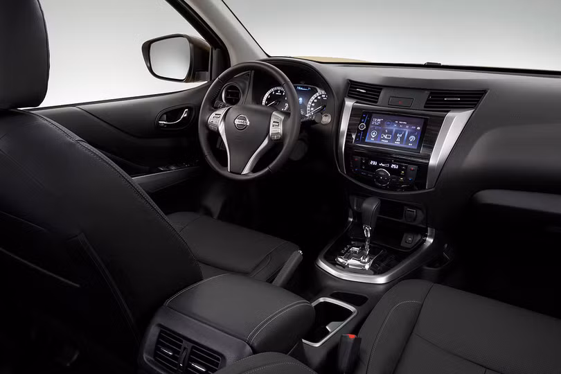 Thiết kế nội thất của Nissan Terra được bê nguyên từ mẫu NP300 Navara