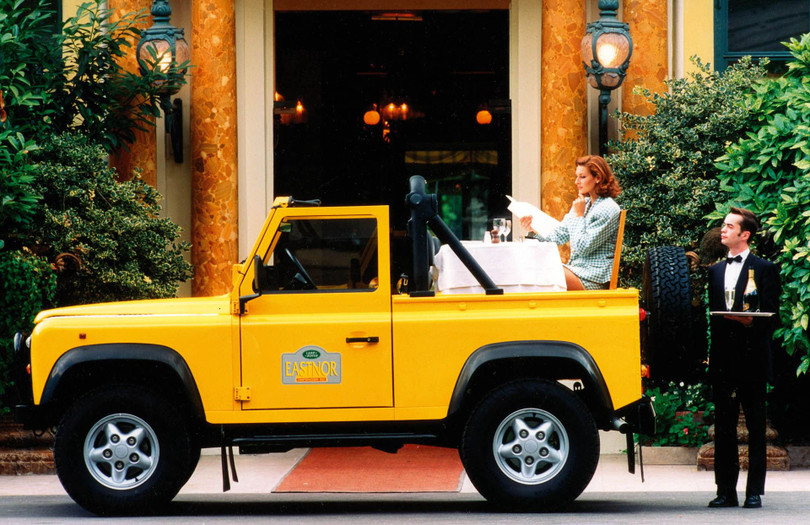 Nhìn lại 70 năm lịch sử của Land Rover qua từng tấm hình ảnh 6