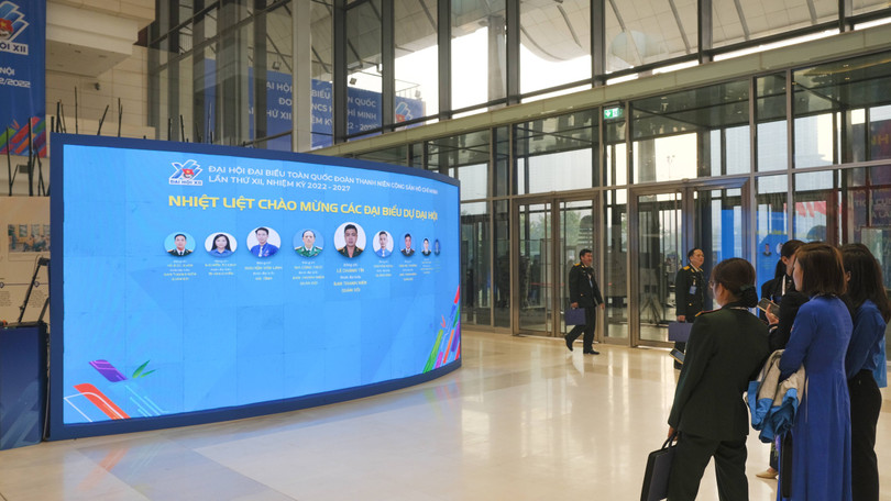 Thông tin của các đại biểu tham dự Đại hội được hiển thị ở màn hình LED trung tâm sảnh (Ảnh: HANET) Thông tin của các đại biểu tham dự Đại hội được hiển thị ở màn hình LED trung tâm sảnh (Ảnh: HANET)