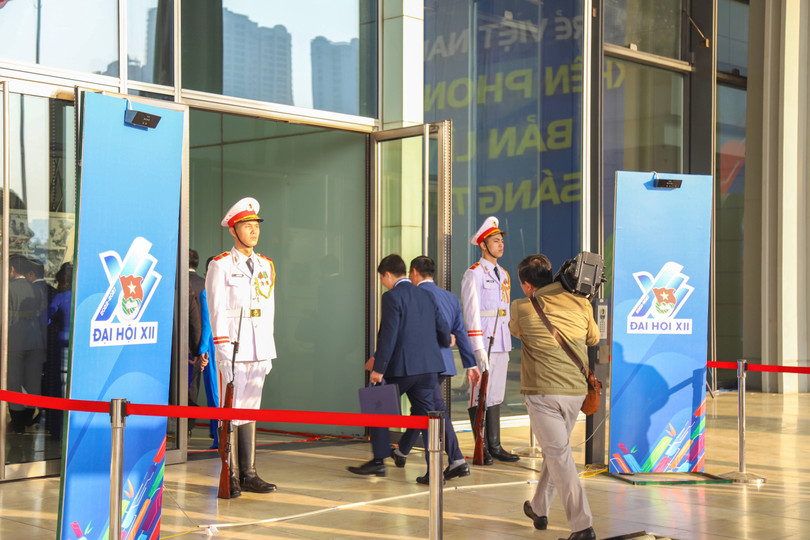 Camera HANET Access Air được gắn ở cửa, nhằm hỗ trợ kiểm soát người ra vào (Ảnh: HANET) Camera HANET Access Air được gắn ở cửa, nhằm hỗ trợ kiểm soát người ra vào (Ảnh: HANET)