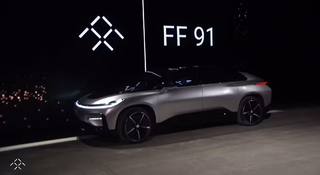 Công ty vô danh tuyên bố ra xe điện nhanh nhất thế giới ảnh 1