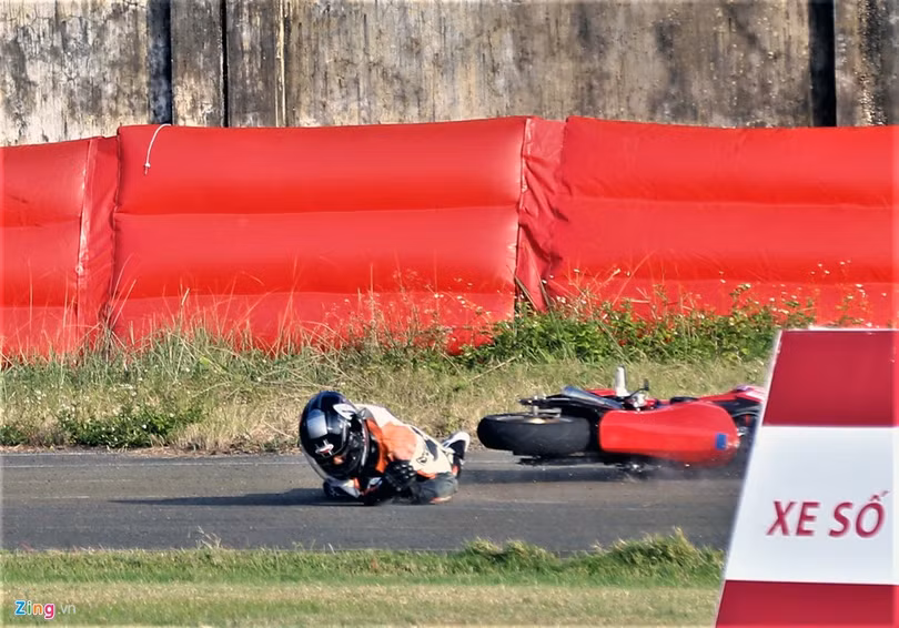 Nghìn người xem đua xe Honda chặng cuối tại Phú Yên ảnh 8 Nghìn người xem đua xe Honda chặng cuối tại Phú Yên ảnh 8