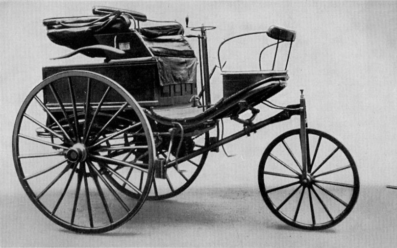 Chiếc xe nguyên mẫu Benz Patent-Motorwagen thứ 3 được Bertha Benz sử dụng cho cuộc hành trình đường dài đầu tiên vào năm 1888. (Ảnh: Wikipedia) Chiếc xe nguyên mẫu Benz Patent-Motorwagen thứ 3 được Bertha Benz sử dụng cho cuộc hành trình đường dài đầu tiên vào năm 1888. (Ảnh: Wikipedia)