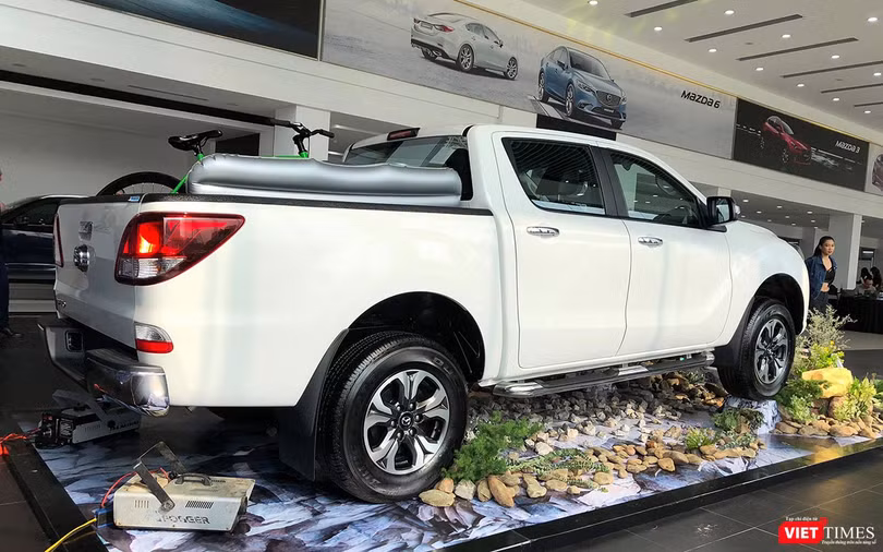 Mazda BT-50 mới tại Việt Nam được trang bị giống với phiên bản tại thị trường Thái Lan.