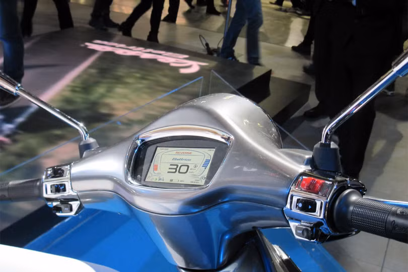 Bảng đồng hồ sử dụng bằng màn hình điện tử cho phép hiển thị rất nhiều thông tin.