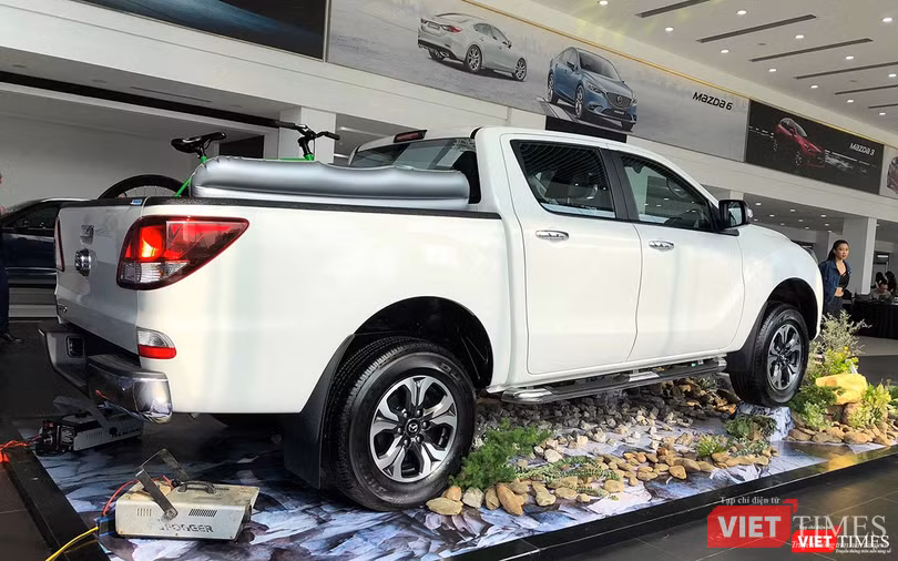 Mazda BT-50 mới tại Việt Nam được trang bị giống với phiên bản tại thị trường Thái Lan.