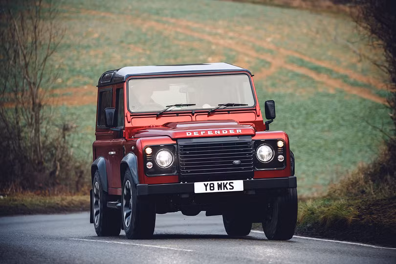 Kỷ niệm 70 năm, Land Rover ra mắt Defender Works V8 bản đặc biệt ảnh 7