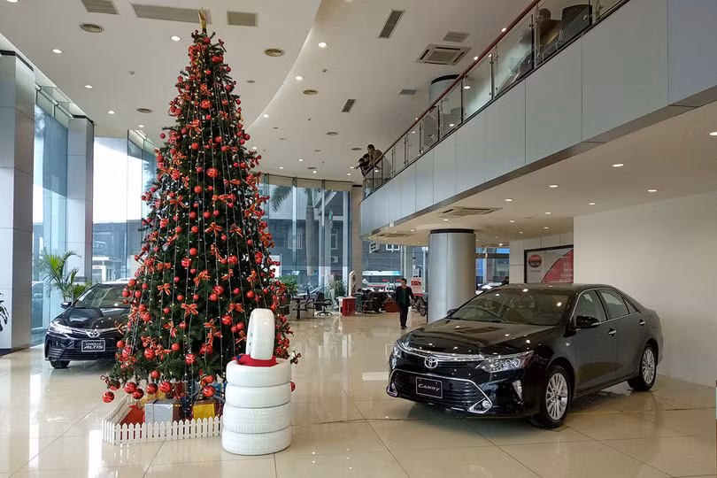 Thị trường ô tô “ngấm đòn” Nghị định 116: Ông lớn “dỗi”, khách hàng sốc nặng ảnh 2