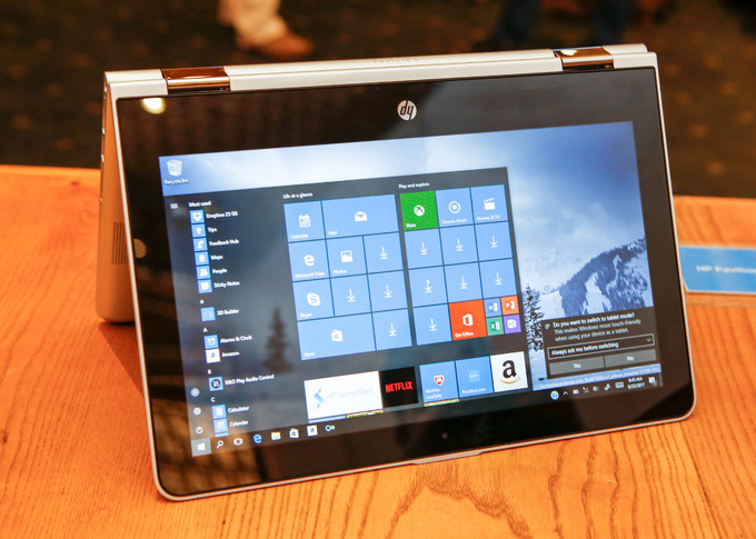 Pavilion x360 là laptop 2 trong 1 thế hệ mới của HP. Máy có 4 chế độ sử dụng khác nhau nhờ khớp xoay 360 độ. Đây cũng là model x360 đầu tiên của HP hỗ trợ bút cảm ứng.