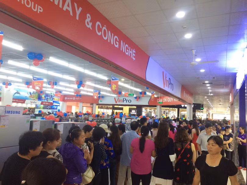 Nhiều chương trình KM trong ngày khai trương