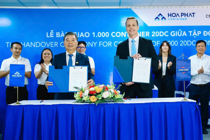 Hòa Phát bàn giao 1.000 container cho hãng tàu Top 3 thế giới ảnh 1