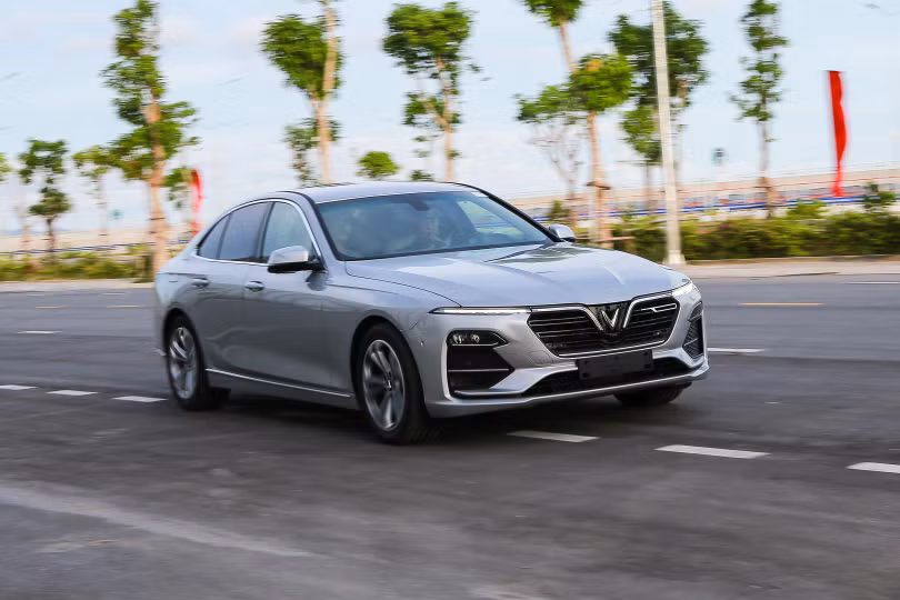 Thiết kế mẫu sedan Lux A2.0 mang đậm phong cách châu Âu, dưới tài chắp bút của Pininfarina (Italia), nơi tạo ra rất nhiều mẫu xe trứ danh trên thế giới.