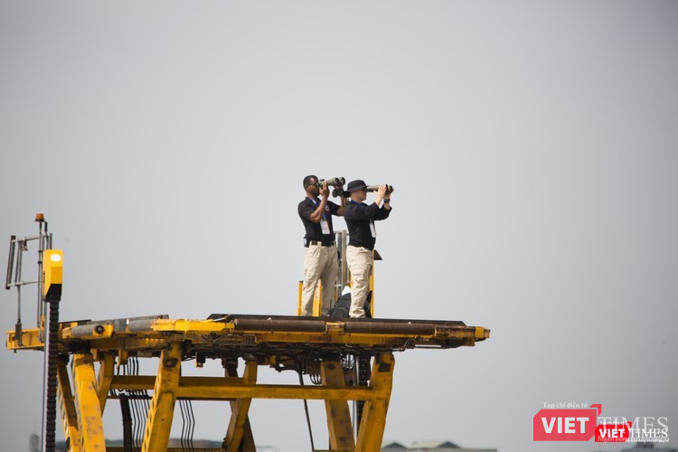 ... chọn vị trí quan sát thích hợp