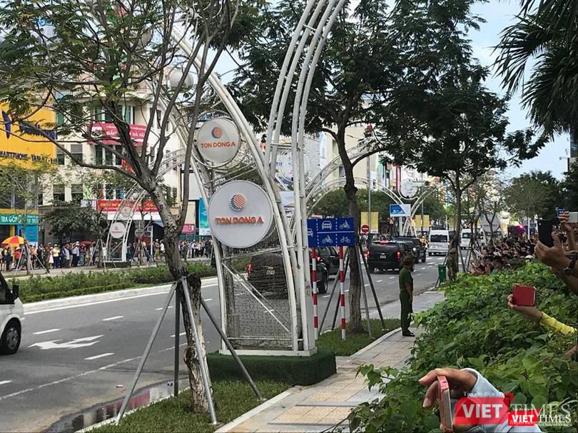 Lễ đón Tổng thống Mỹ Donald Trump đến Đà Nẵng dự Tuần lễ cấp cao APEC ảnh 22