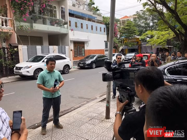 Công an khám xét nhà 2 cựu Chủ tịch TP. Đà Nẵng ảnh 5