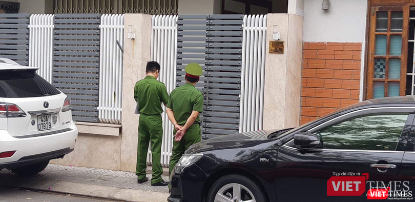Công an khám xét nhà 2 cựu Chủ tịch TP. Đà Nẵng ảnh 6