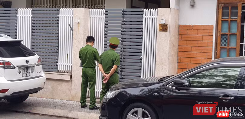 Công an khám xét nhà 2 cựu Chủ tịch TP. Đà Nẵng ảnh 6