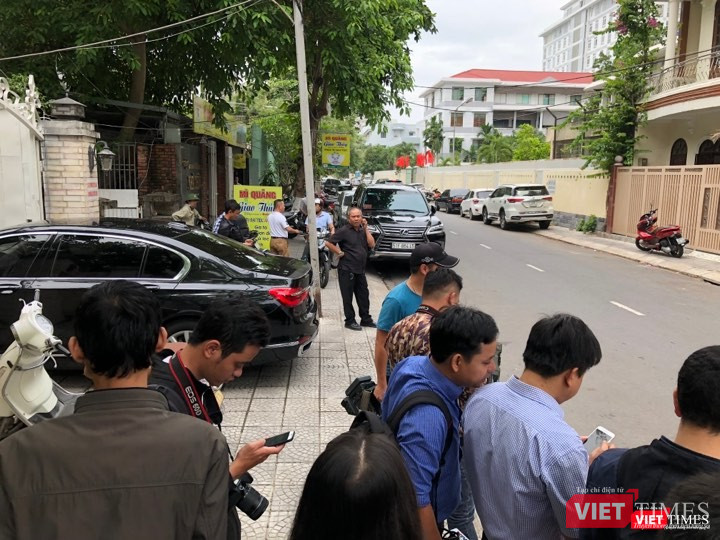 Công an khám xét nhà 2 cựu Chủ tịch TP. Đà Nẵng ảnh 11