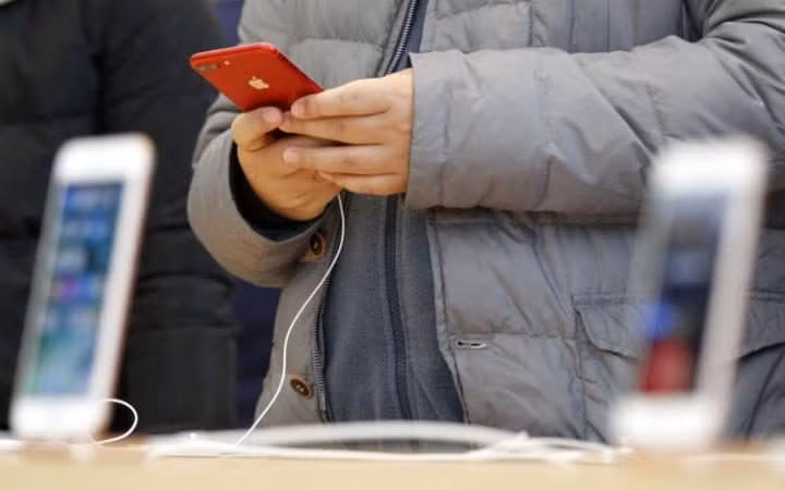 Apple được cho là đang đăng ký bản quyền sạc pin cho iPhone qua WiFi