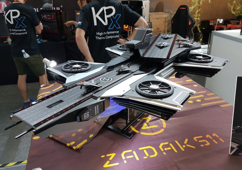 Những mẫu máy tính độ cực độc tại Computex 2017 hình ảnh 3 Nhung mau may tinh do cuc doc tai Computex 2017 hinh anh 3