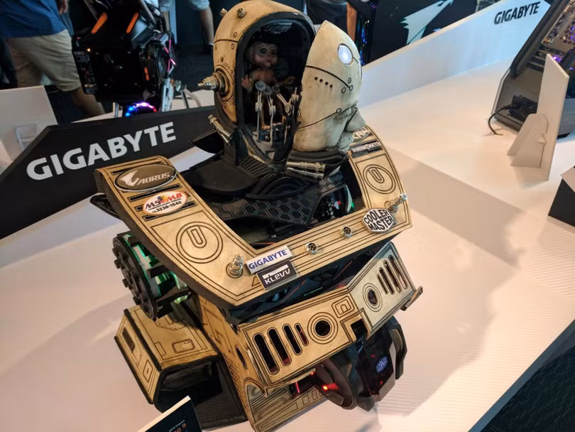 Những mẫu máy tính độ cực độc tại Computex 2017 hình ảnh 6 Nhung mau may tinh do cuc doc tai Computex 2017 hinh anh 6