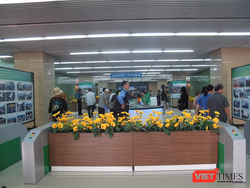 Cận cảnh nhà ga, tàu mẫu đường sắt trên cao Cát Linh - Hà Đông ảnh 7