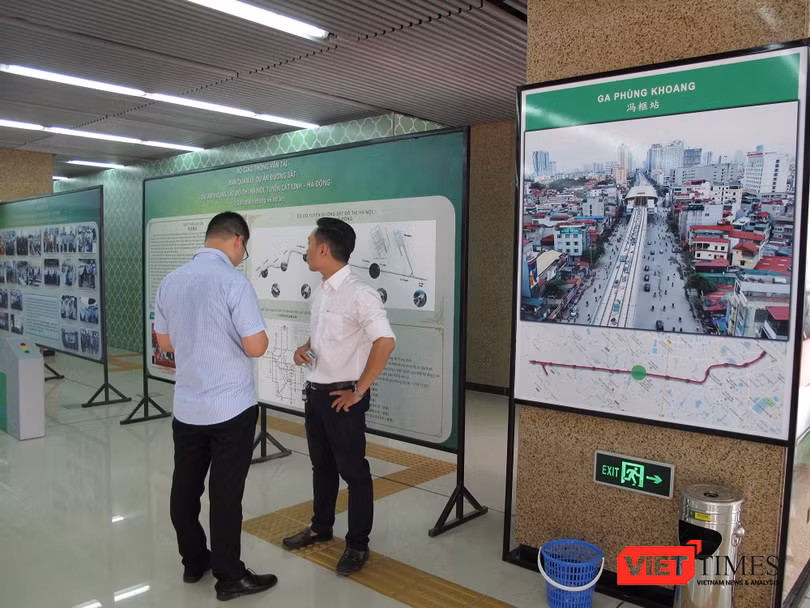 Cận cảnh nhà ga, tàu mẫu đường sắt trên cao Cát Linh - Hà Đông ảnh 6