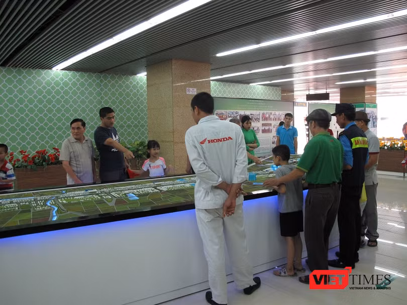 Cận cảnh nhà ga, tàu mẫu đường sắt trên cao Cát Linh - Hà Đông ảnh 30