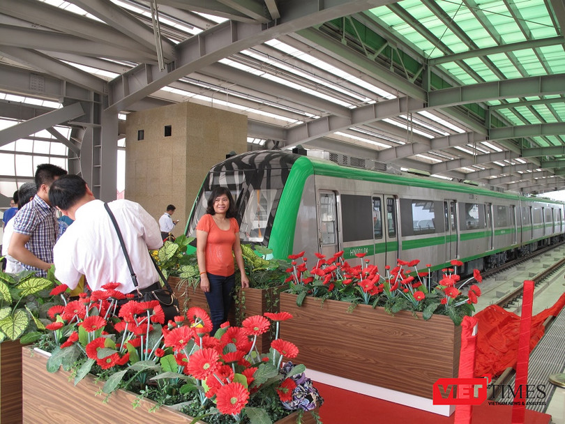 Cận cảnh nhà ga, tàu mẫu đường sắt trên cao Cát Linh - Hà Đông ảnh 20