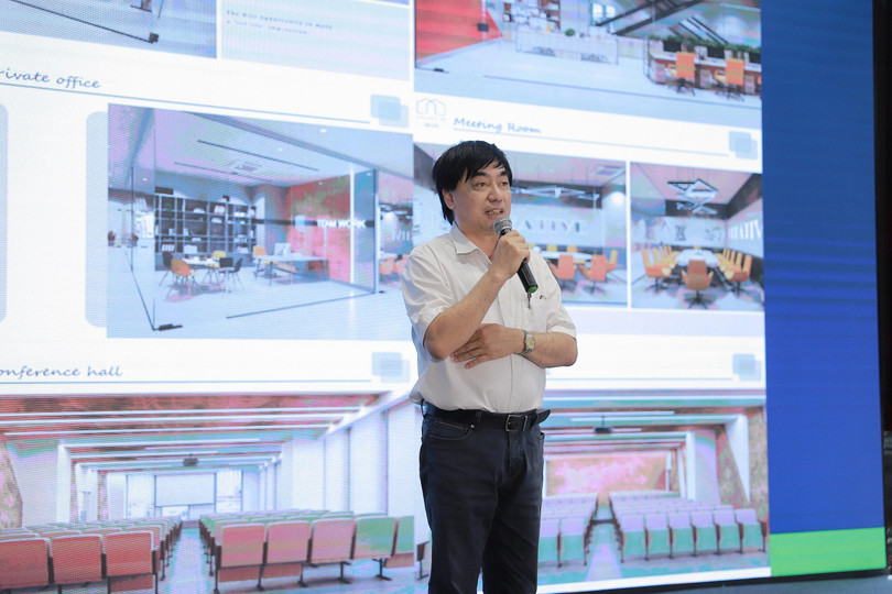 Ông Nguyễn Ngọc Toàn – Phó Tổng Giám đốc Công ty Hàng không Vietstar Airlines chia sẻ về nhóm ngành Hàng không tại Nova College. Ông Nguyễn Ngọc Toàn – Phó Tổng Giám đốc Công ty Hàng không Vietstar Airlines chia sẻ về nhóm ngành Hàng không tại Nova College.