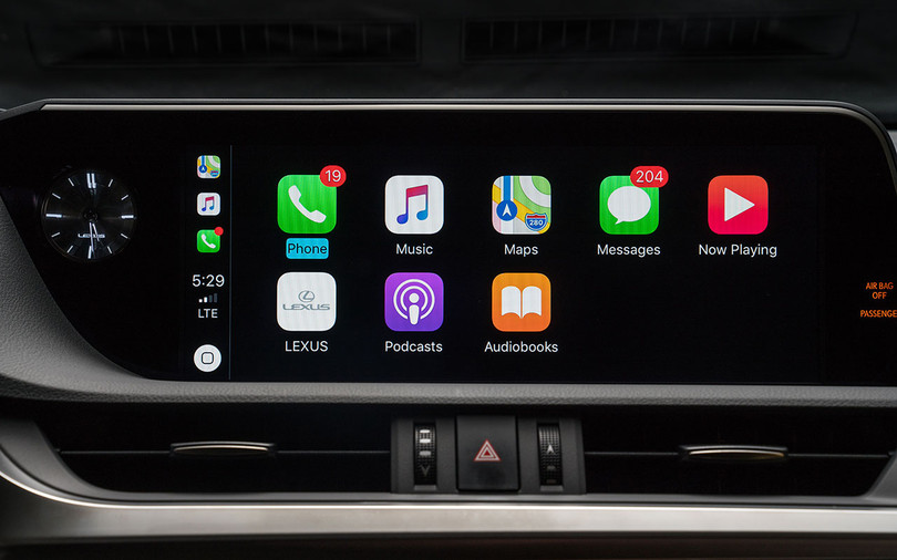 Hệ thống Apple CarPlay đã có mặt trên một dòng xe Lexus và ES 2019 là mẫu xe đầu tiên có được trang bị này.