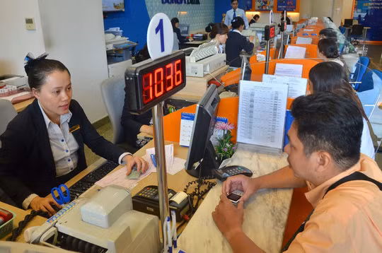 Một số tổ chức tín dụng sẽ điều chỉnh giảm lãi suất huy động ở các kỳ hạn dưới 1 năm với mức giảm từ 0,3 đến 0,5%/năm