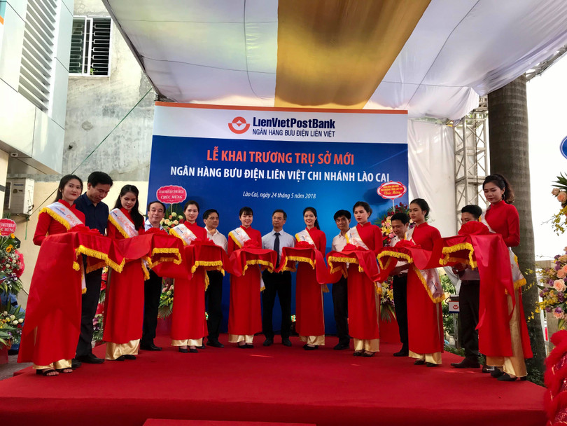 Lễ khai trương trụ sở mới của LienVietPostBank Lào Cai
