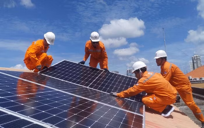 Bộ Công thương nhận định tổ chức, cá nhân có thể chọn xả lên lưới là một sự ưu ái, may mắn