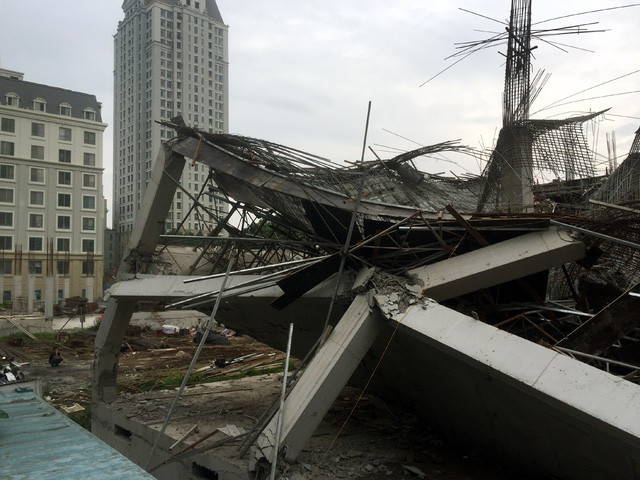 Khoảng 500 m2 Trường mầm non Vườn Xanh bị sụp đổ (Ảnh: Tiến Nguyên/Dân trí) 