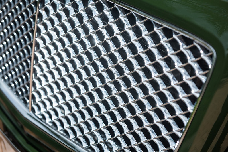 Cận cảnh Bentayga W12 Bespoke duy nhất tại Việt Nam ảnh 3