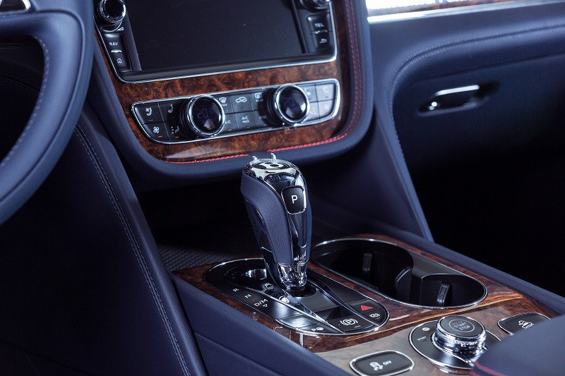 Cận cảnh Bentayga W12 Bespoke duy nhất tại Việt Nam ảnh 11