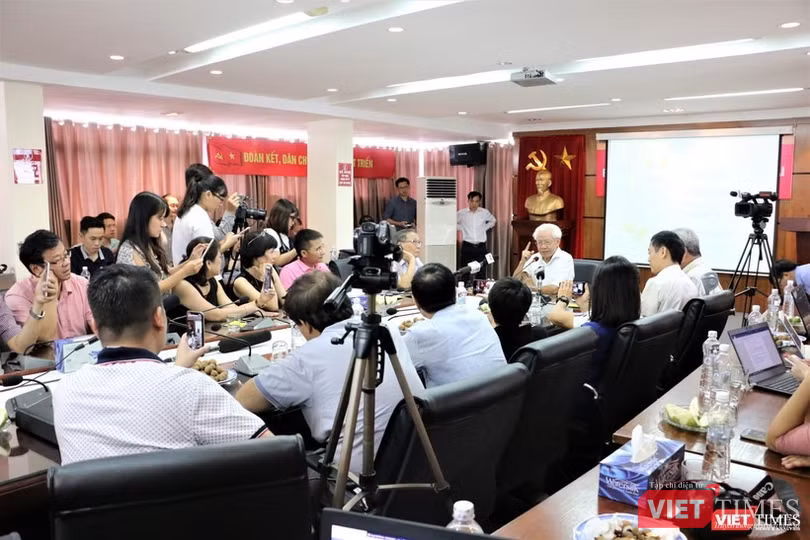 vt_-ho-ngoc-dai-6837773_2812020.jpg