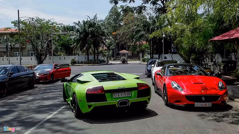 Ước tính trị giá dàn xe lên tới hàng chục tỷ đồng.