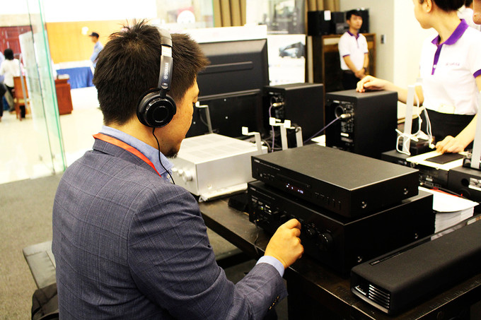 Triển lãm Nghe nhìn 2017 đa dạng phân khúc sản phẩm ảnh 9 Triển lãm Nghe nhìn 2017 đa dạng phân khúc sản phẩm ảnh 9